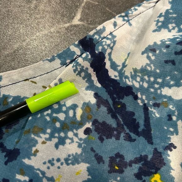 Twenty One Women’s Medium Blue Sheer Tank Top - Picture 6 of 8